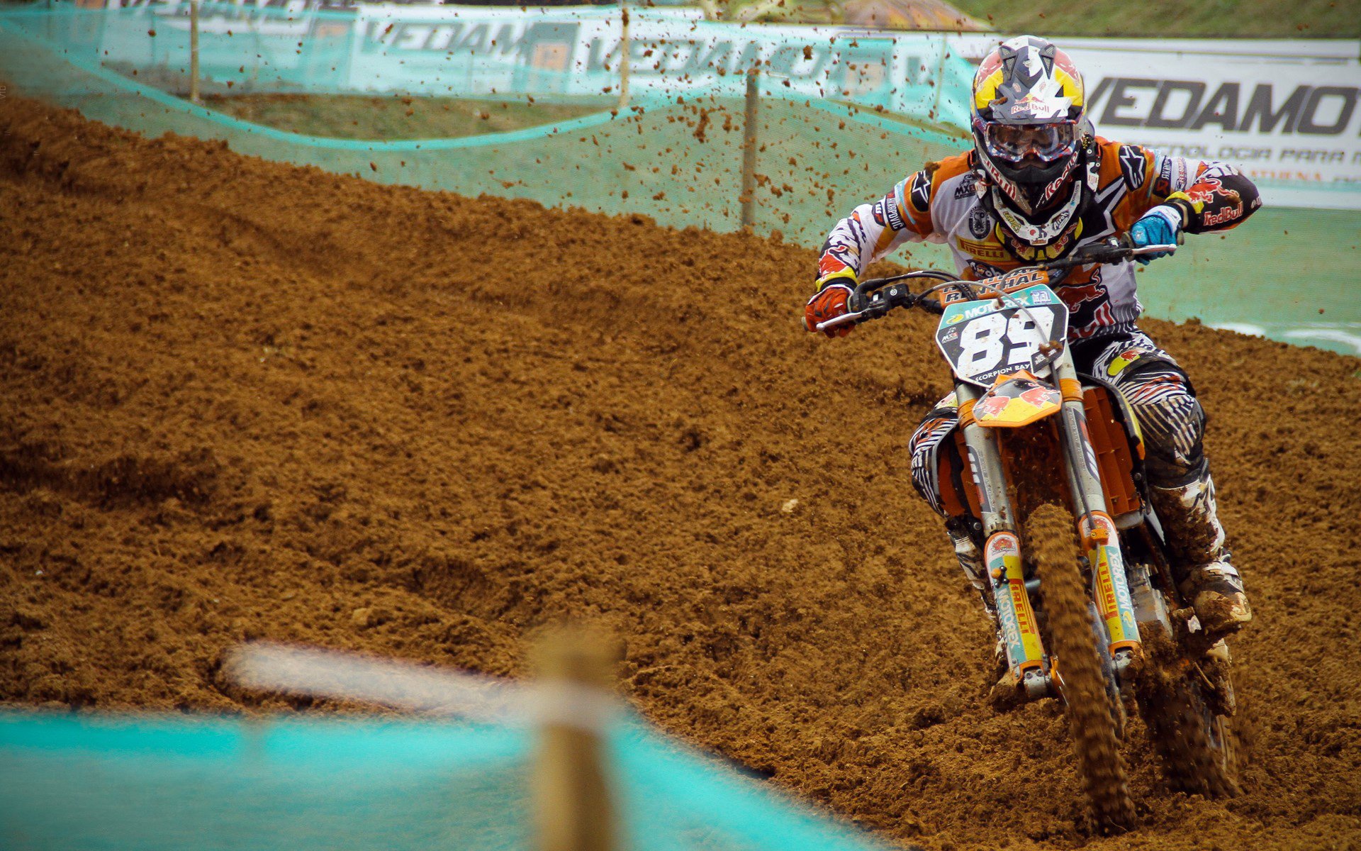 芈昱廷在“湾区杯”象棋大棋士赛中晋级决赛,棋手芈昱廷